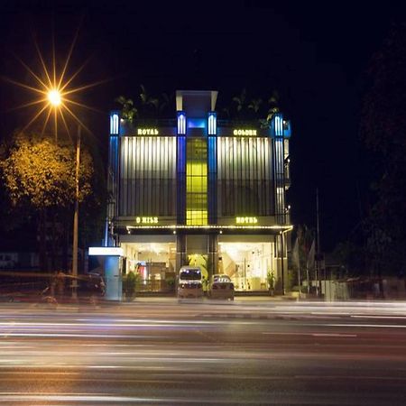 Royal Golden 9 Miles Hotel Янгон Екстер'єр фото