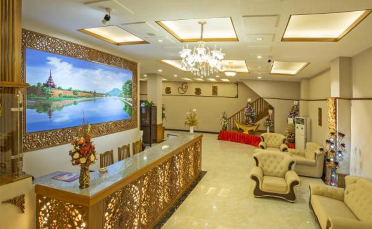 Royal Golden 9 Miles Hotel Янгон Екстер'єр фото